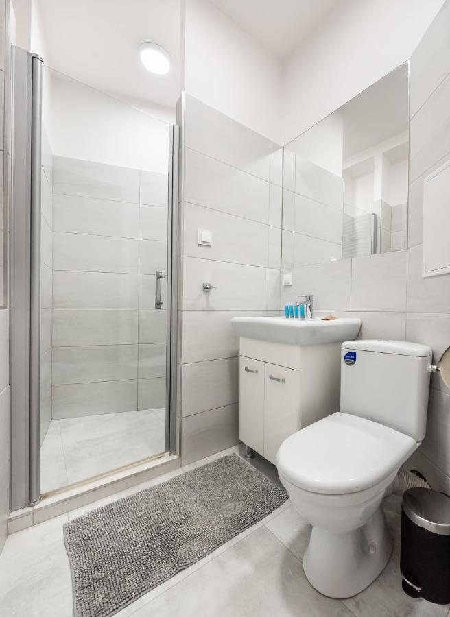 Old Town 5-Bedroom Apartment Варшава Екстер'єр фото