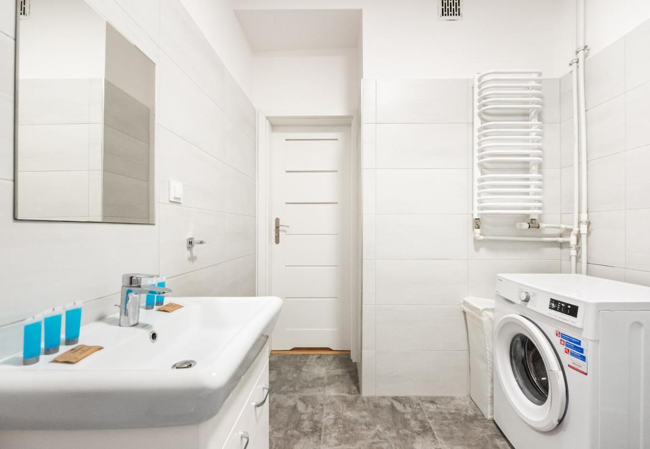 Old Town 5-Bedroom Apartment Варшава Екстер'єр фото